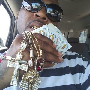 Meet your Posher, Kenneth